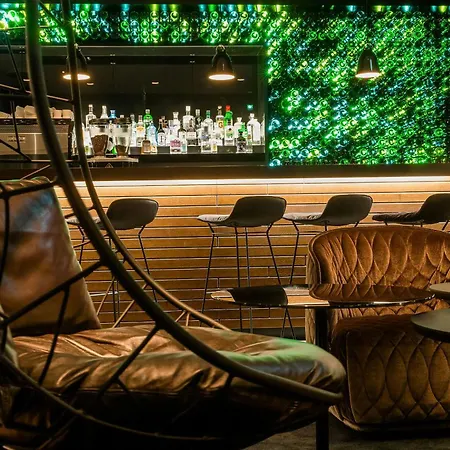 Motel One Freiburg-3